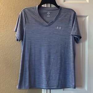 Under Armour 2 short sleeve workout tops